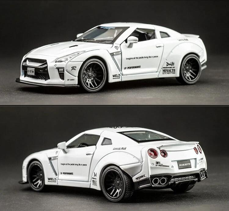 Nissan GT-R R35 1:32 Scale Model Car Diecast Toy Vehicle Motorsports Collection