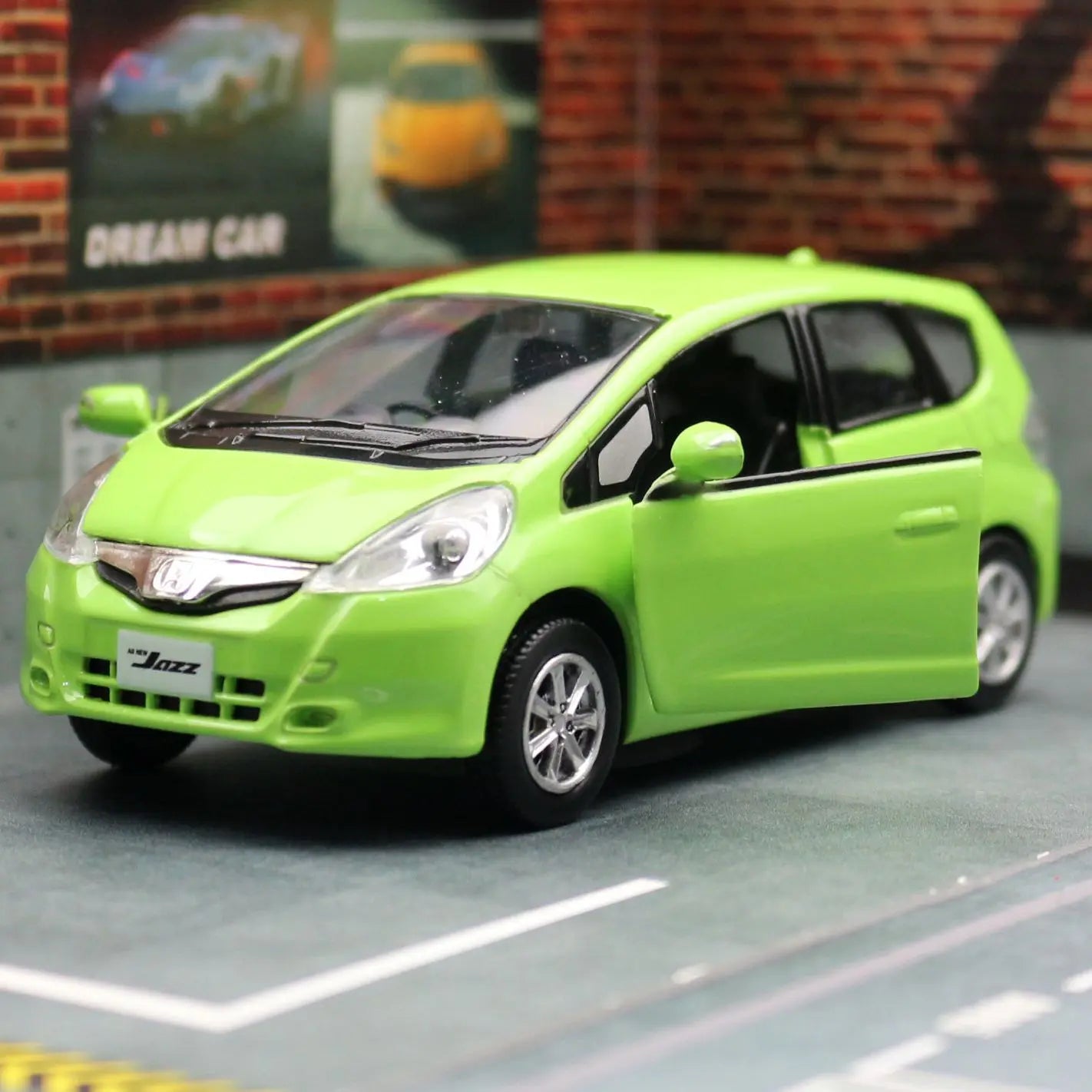 Honda JAZZ FIT 1:36 Scale Model Car Alloy Diecast Toy Vehicle Gift Collection
