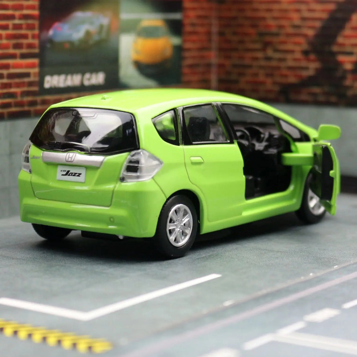 Honda JAZZ FIT 1:36 Scale Model Car Alloy Diecast Toy Vehicle Gift Collection