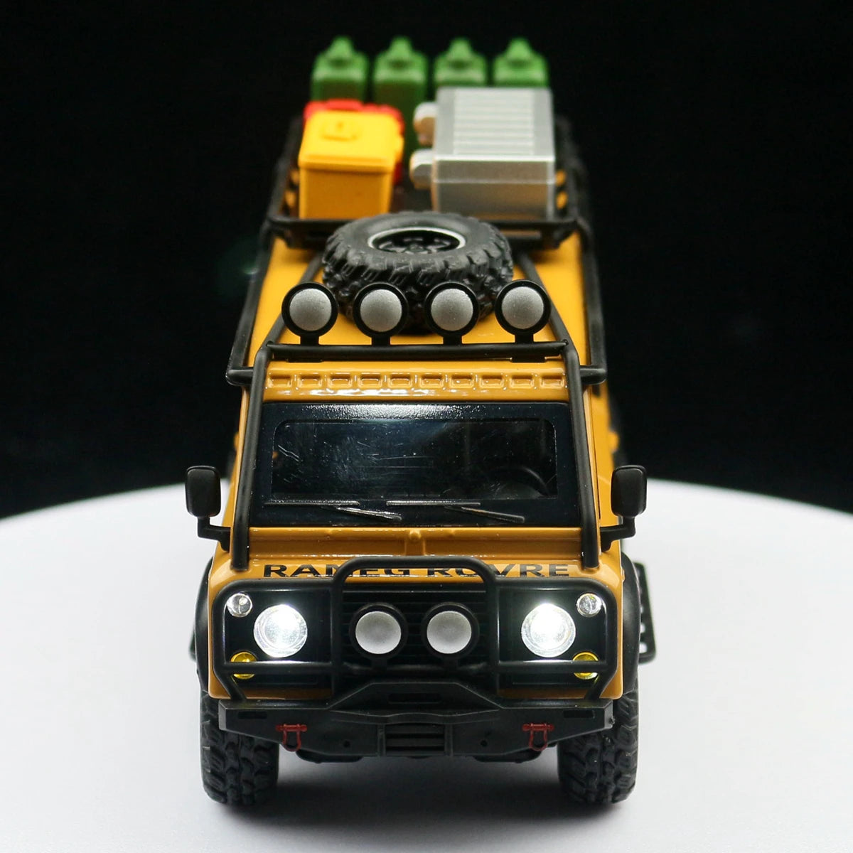 Land Rover Defender 1:32 Scale Model Car Metal Diecast Toy Vehicle Collection