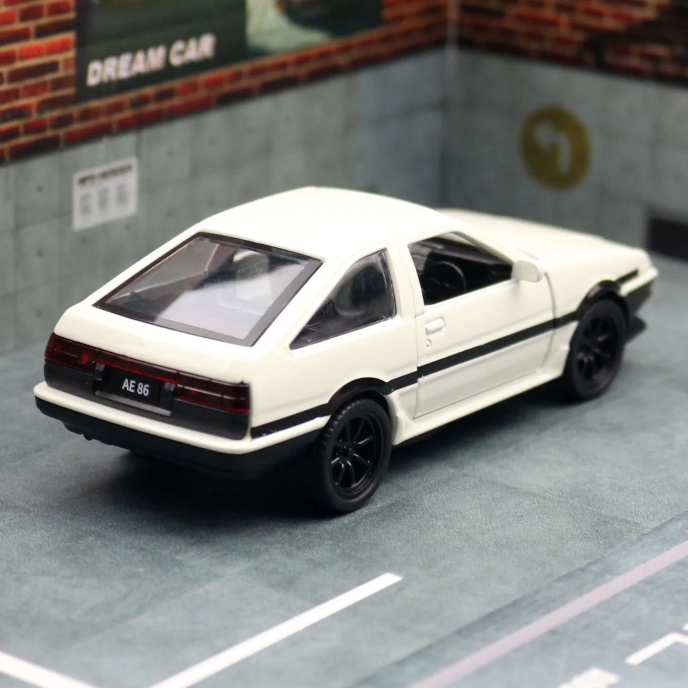 TOYOTA Trueno AE86 1:37 Scale Model Car Metal Diecast Toy Vehicle Collection