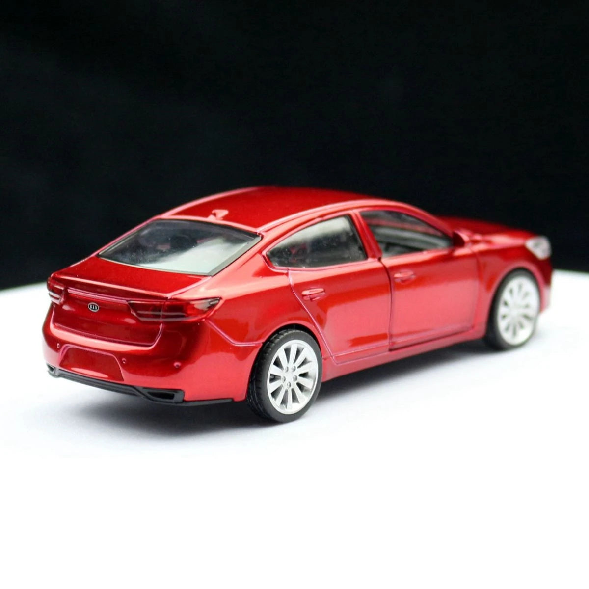 KIA K7 1:43 Scale Model Car Alloy Metal Diecast Toy Vehicle Gift Collection