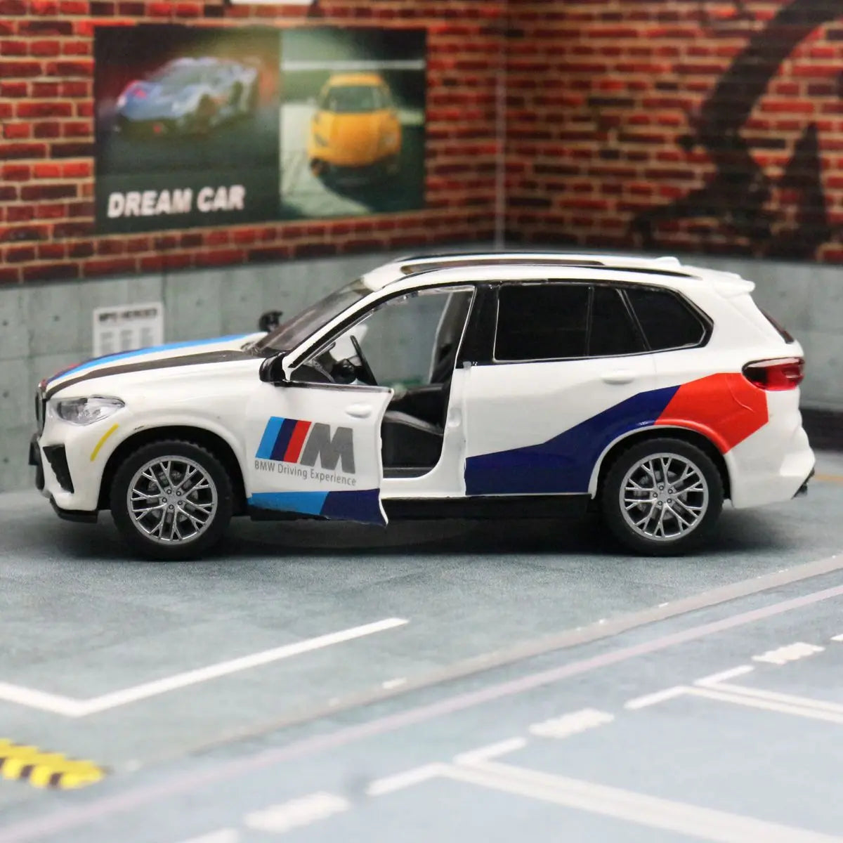 BMW X5 M 1:43 Scale Model Car Alloy Metal Diecast Toy Vehicle Gift Collection