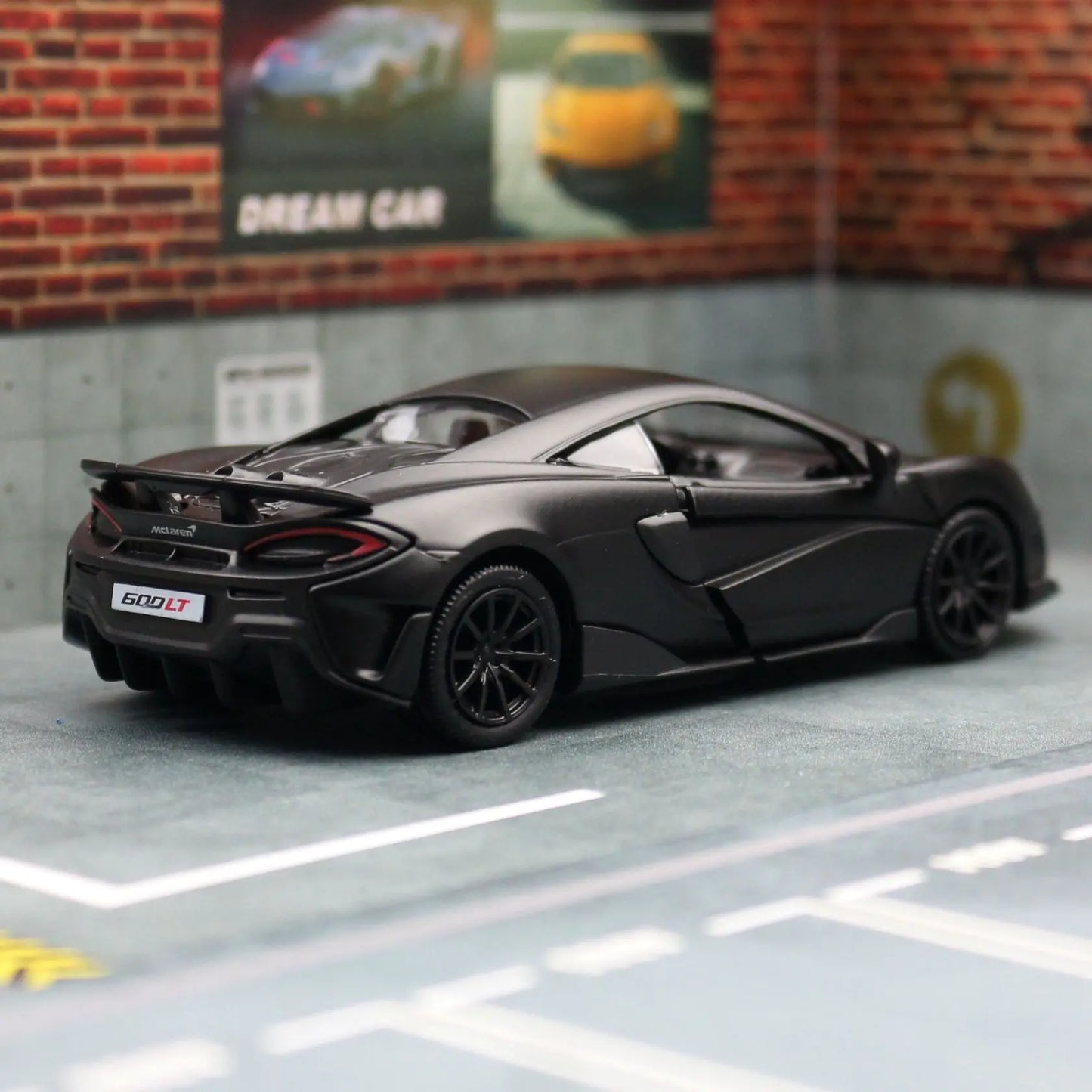 McLaren 600LT 1:36 Scale Model Car Alloy Diecast Toy Vehicle Gift Collection